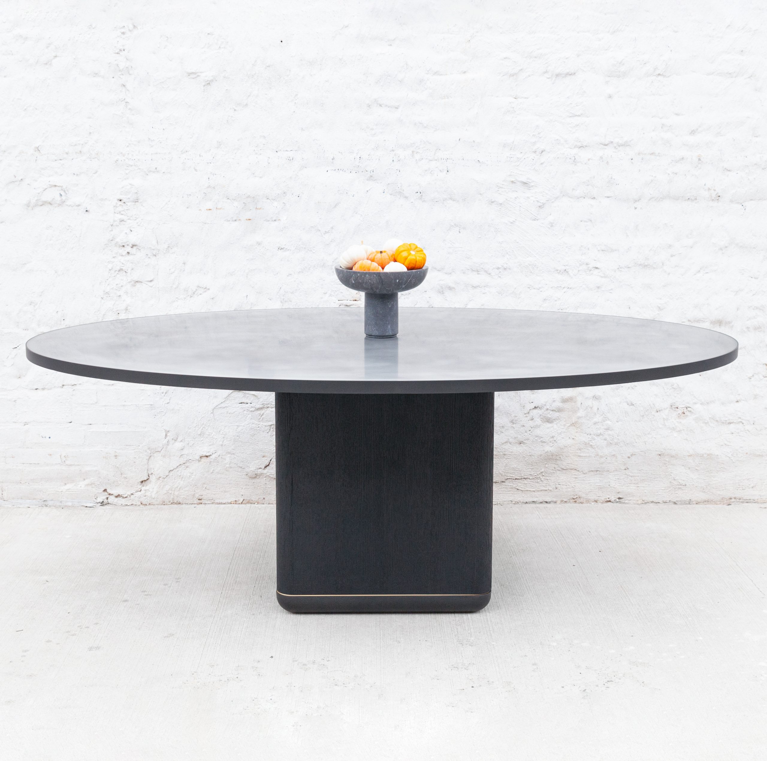 Jasper Pedestal Table Wud Furniture
